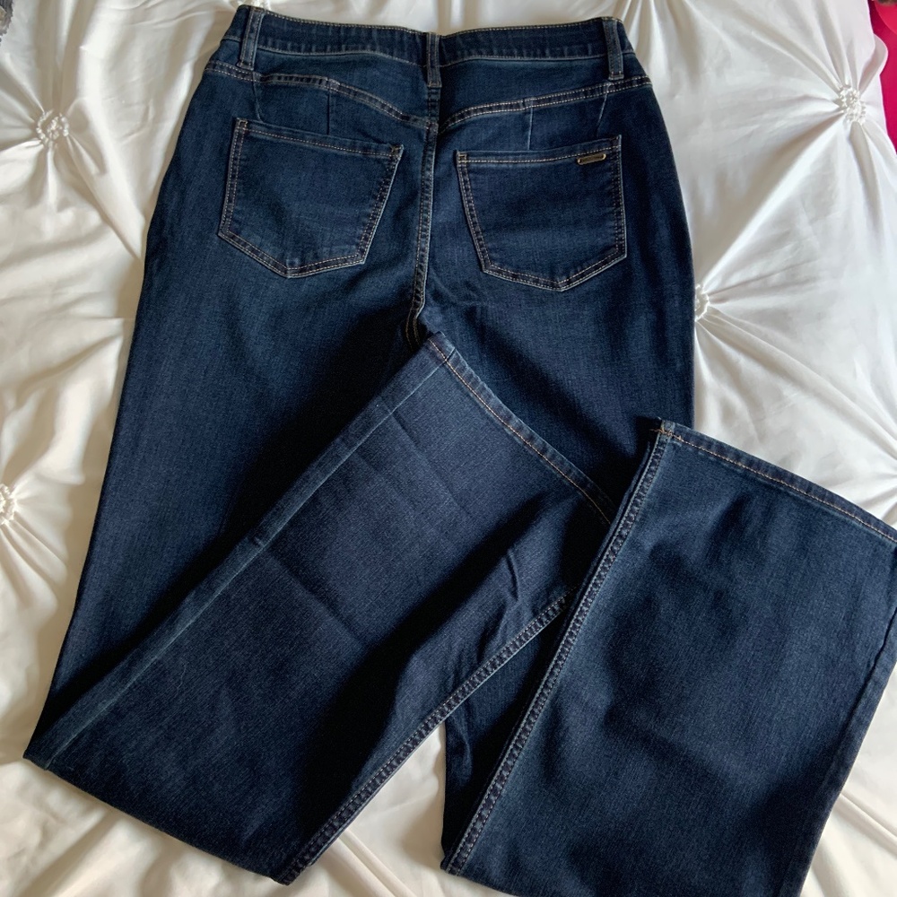 NWT - womens Matilda Jane jeans size 8 dark wash boot cut